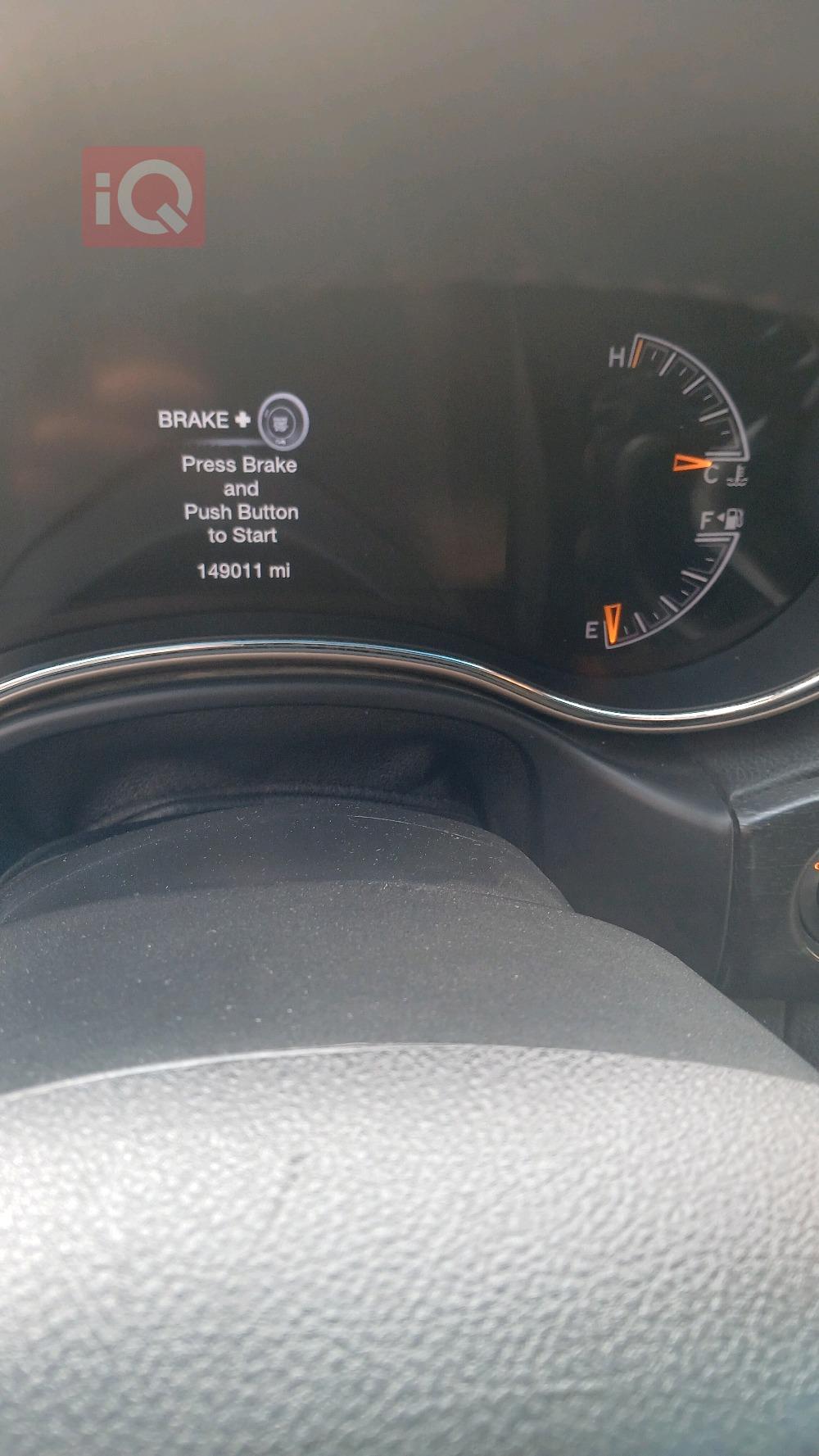 جیپ گراند شیرۆکی